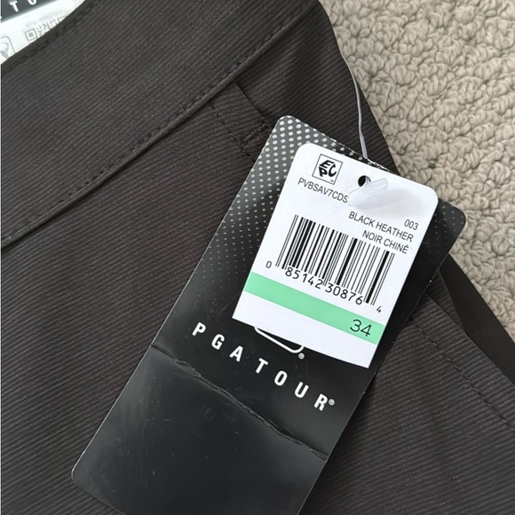 Black Mens Short PGA Tour Size 34 - Picture 2 of 2